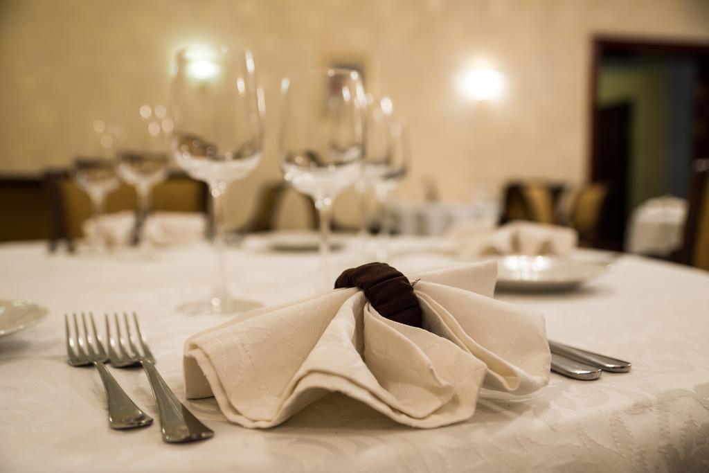 Ar Nuvo Hotel Karagandy Екстериор снимка