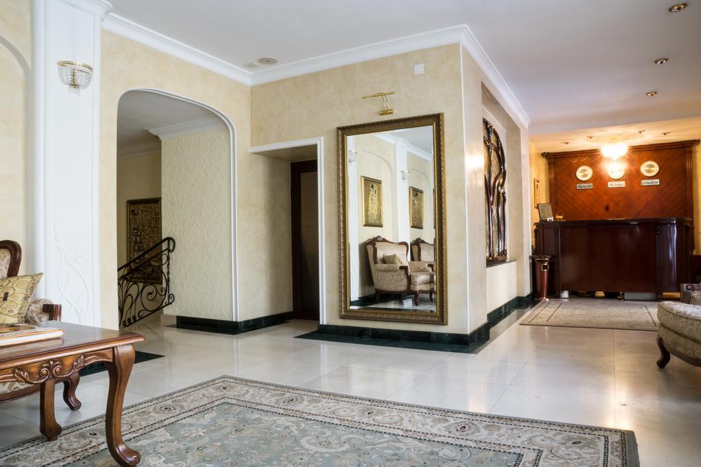 Ar Nuvo Hotel Karagandy Екстериор снимка