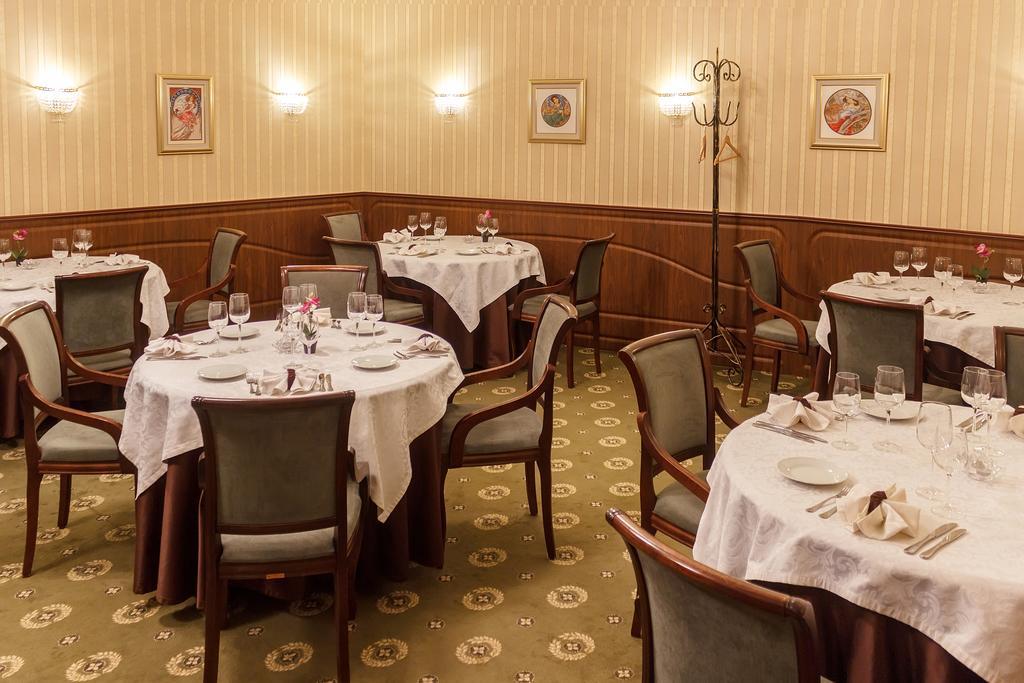Ar Nuvo Hotel Karagandy Екстериор снимка
