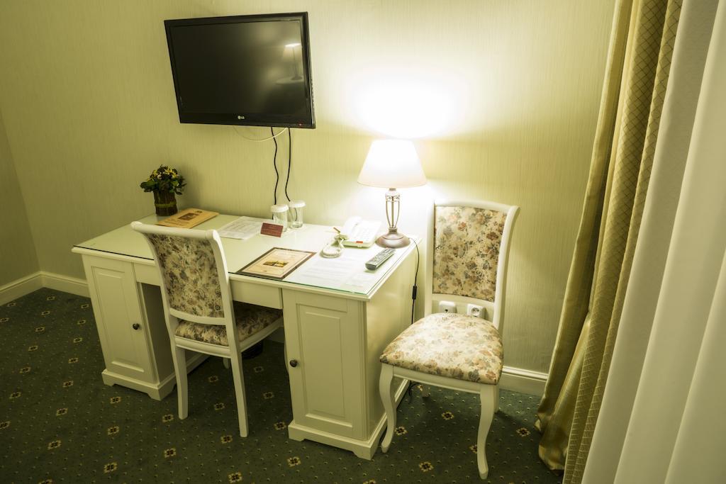Ar Nuvo Hotel Karagandy Екстериор снимка