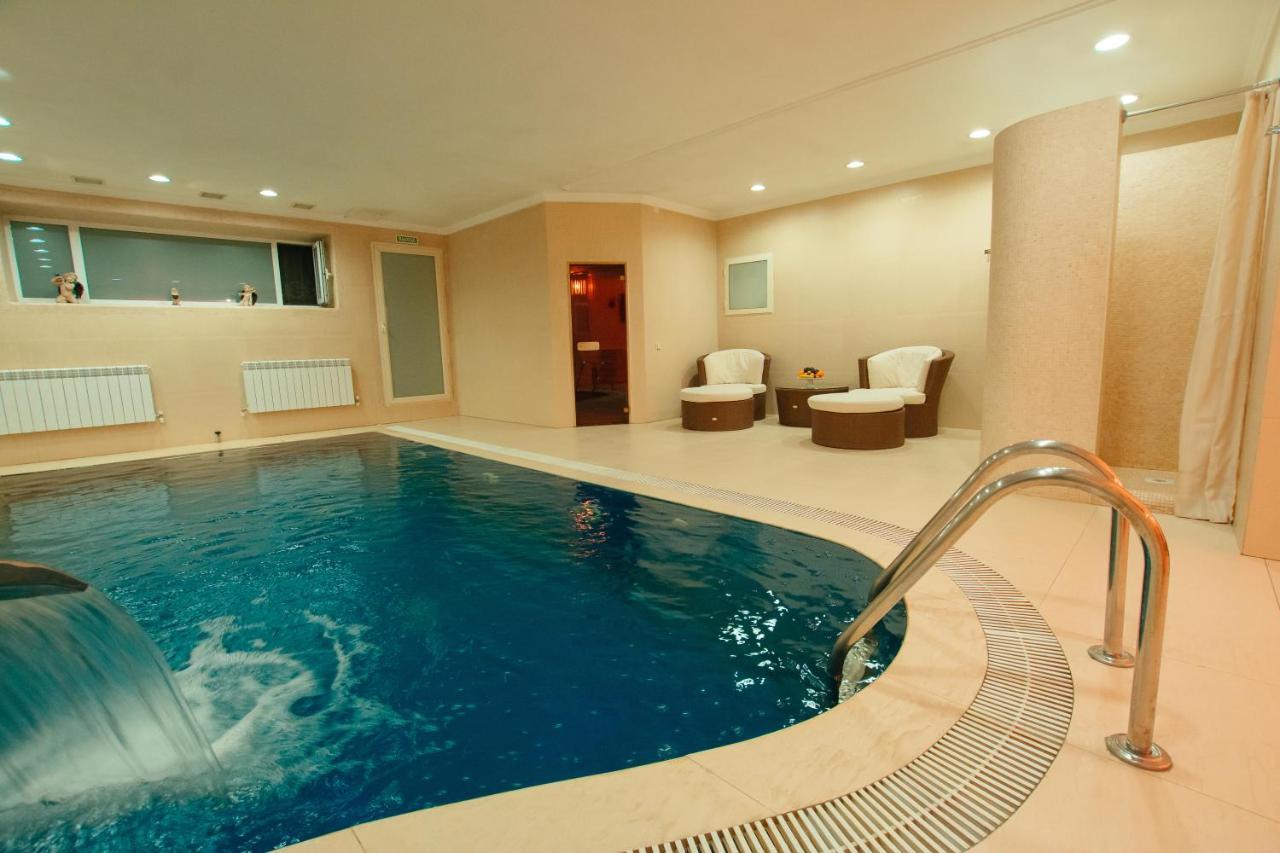 Ar Nuvo Hotel Karagandy Екстериор снимка