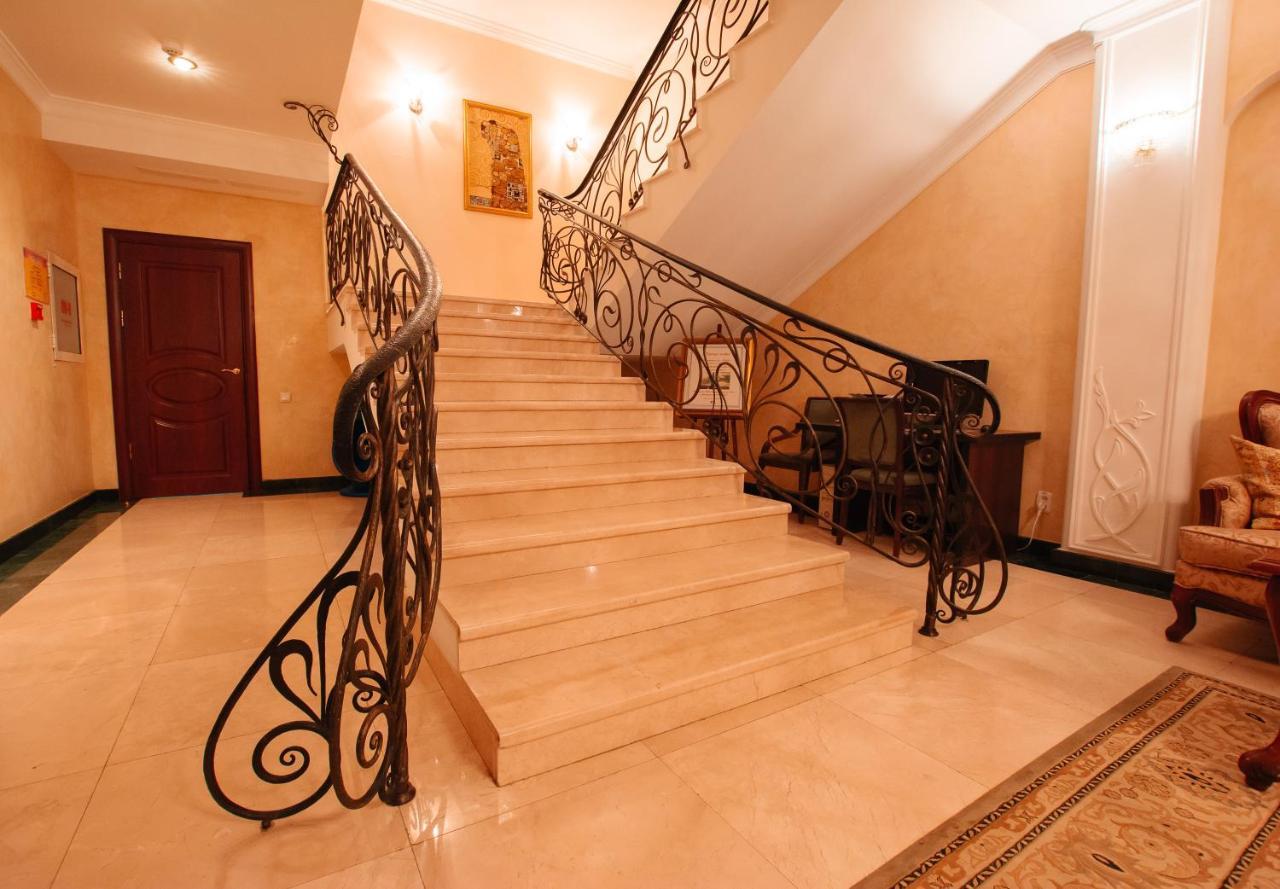 Ar Nuvo Hotel Karagandy Екстериор снимка